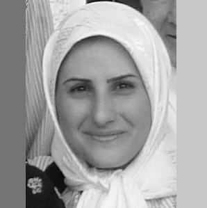 Photo of Azadeh Farnoush.